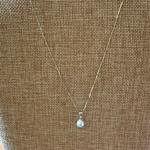 Elegant Silver Pearl Pendant Necklace